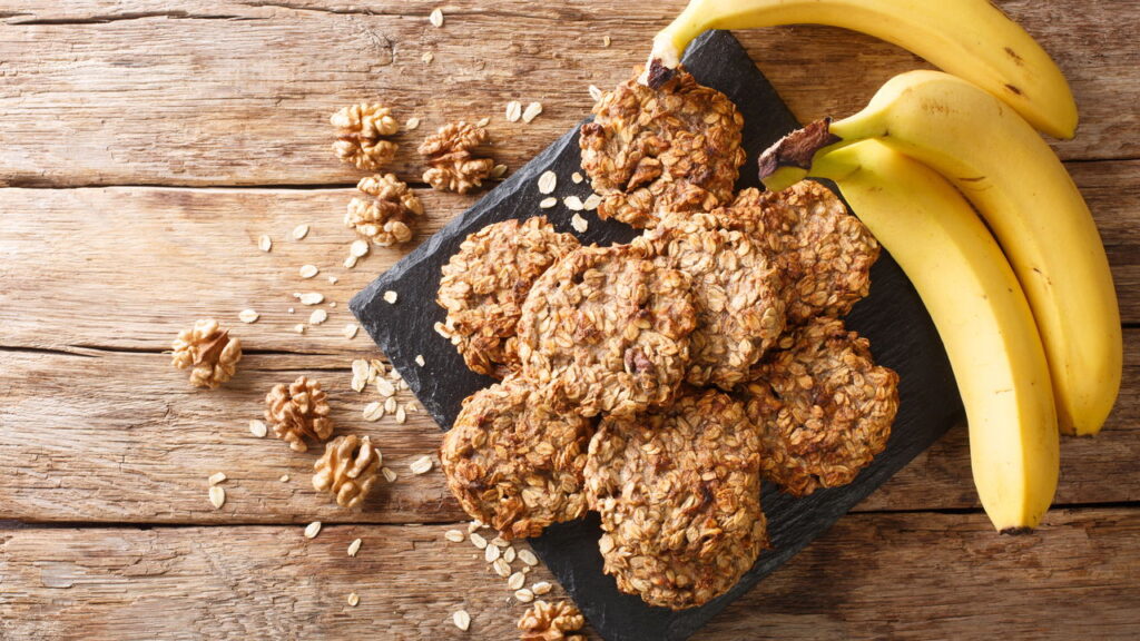 Nem manteiga, nem óleo: biscoito crocante e saudável com dois ingredientes