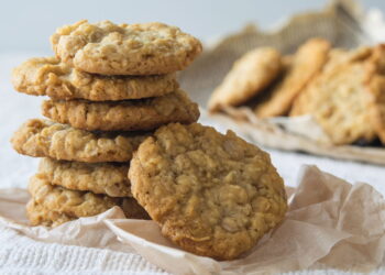 Nem manteiga, nem óleo: biscoito crocante e saudável com dois ingredientes