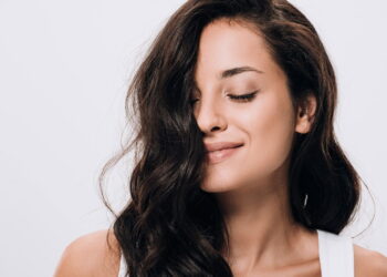 Como equilibrar beleza e conforto nos penteados do dia a dia