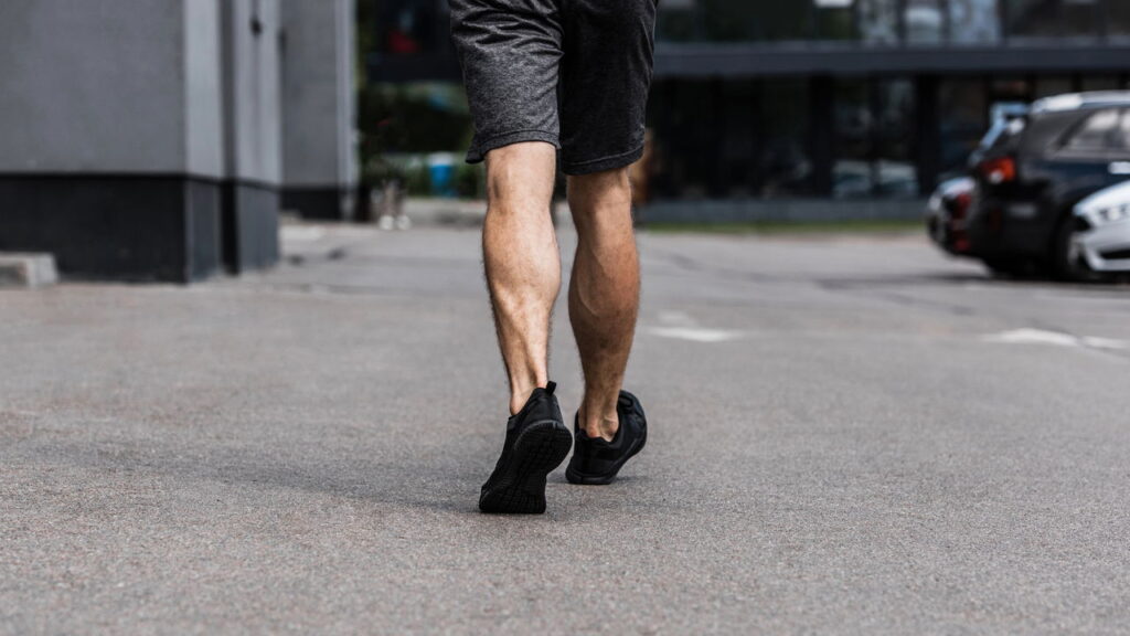 O que significa caminhar rápido segundo a psicologia