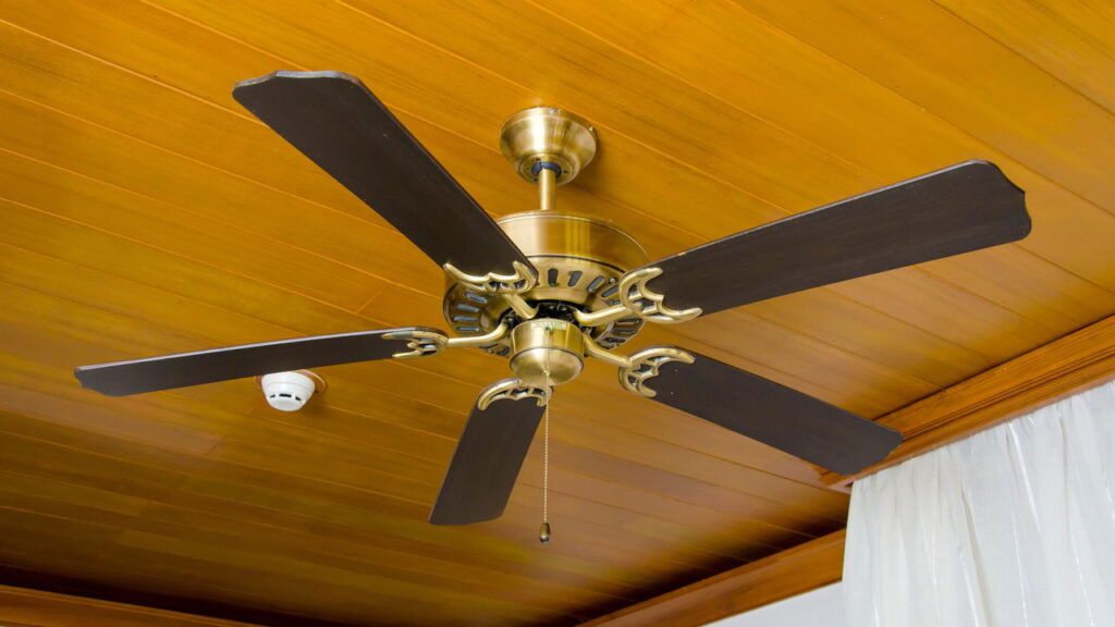 Ventilador de teto te traz conforto gastando pouco