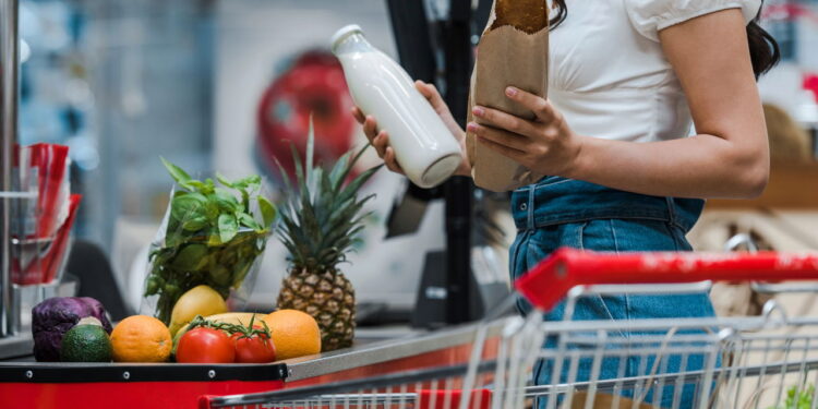 Você sabia que pode pagar o menor preço anunciado — até mesmo em casos de erro da loja?