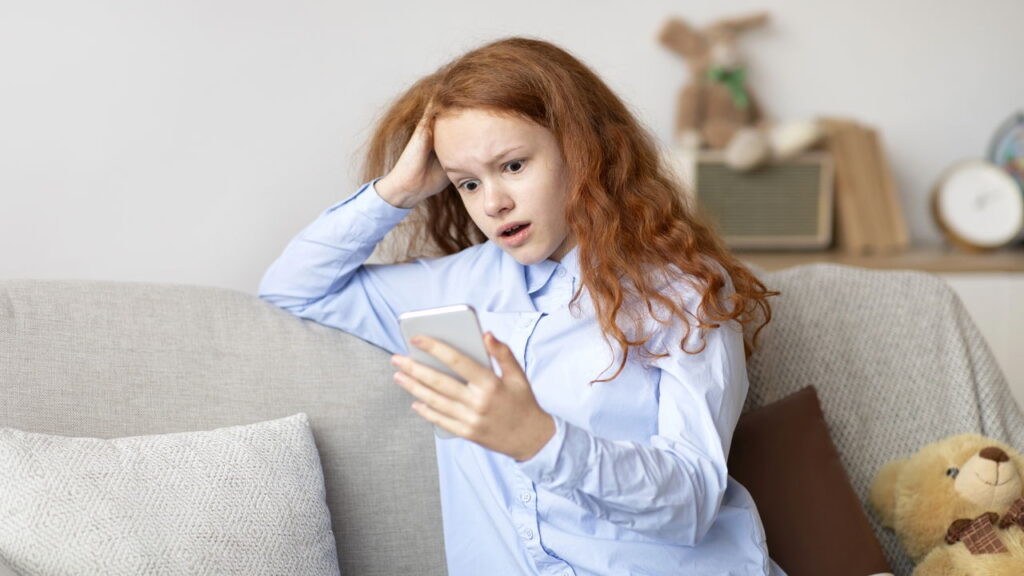 Como a exposição na internet afeta crianças, segundo psicólogos