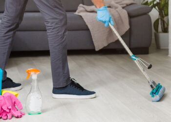 O truque esquecido que faz o desinfetante funcionar de verdade