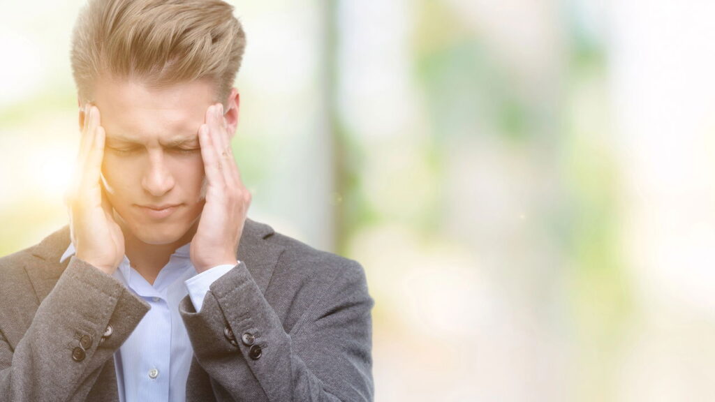 É possível reduzir dores de cabeça sem analgésicos? O que dizem os neurologistas