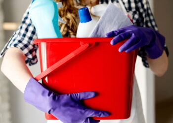 As melhores receitas caseiras para deixar o banheiro impecável