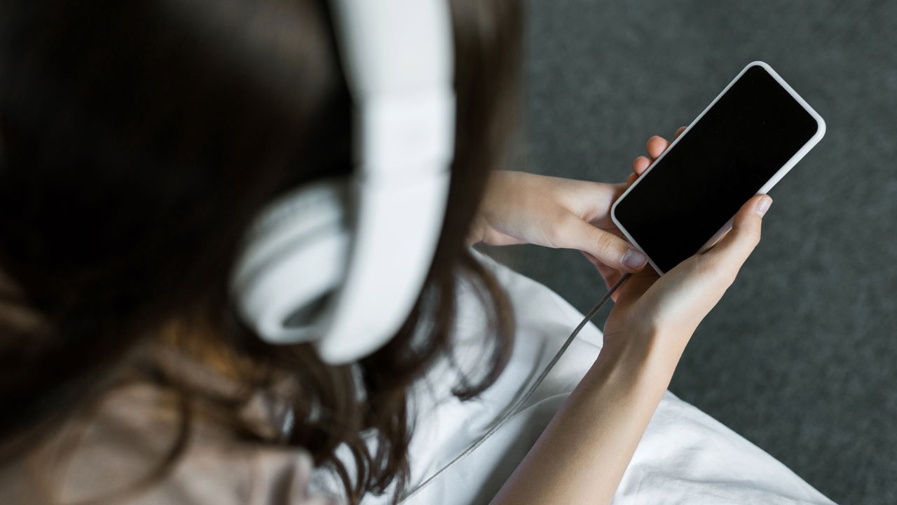 Os 3 fones de ouvido inteligentes que transformam sua experiência sonora 1 Os 3 fones de ouvido inteligentes que transformam sua experiência sonora