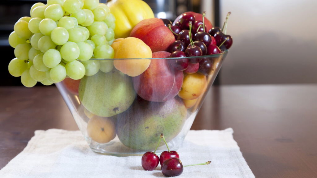 Como impedir que moscas de frutas se espalhem pela fruteira