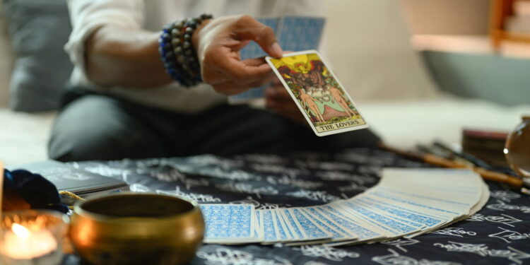 Tarô revela os 3 signos que terão vitórias e brilho em setembro