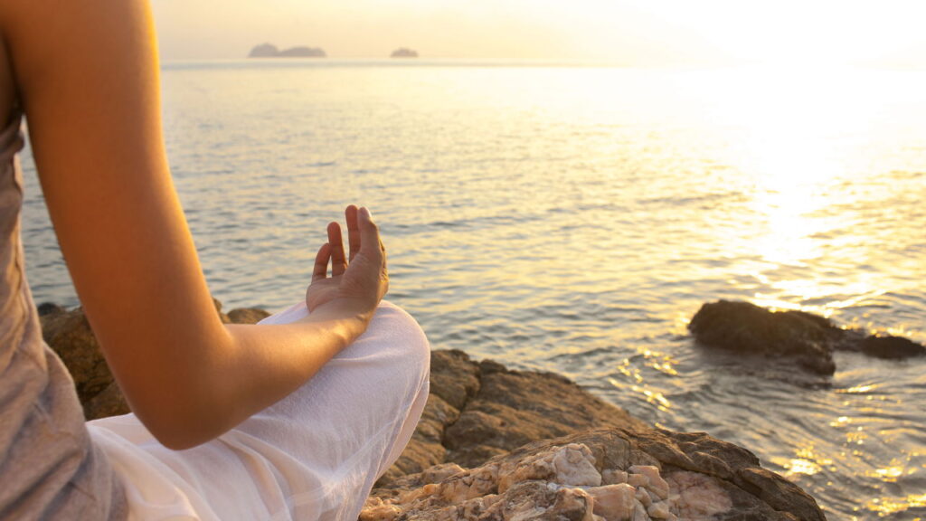 O hábito de roer unhas pode estar ligado à ansiedade, segundo psicólogos