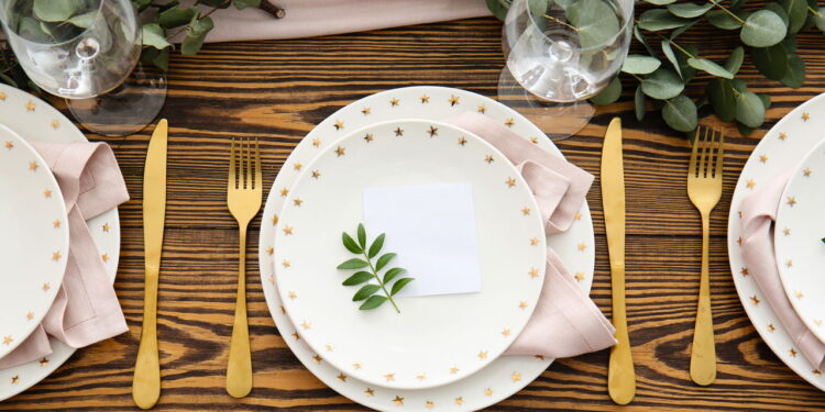 A melhor forma de decorar sua mesa na primavera sem gastar muito