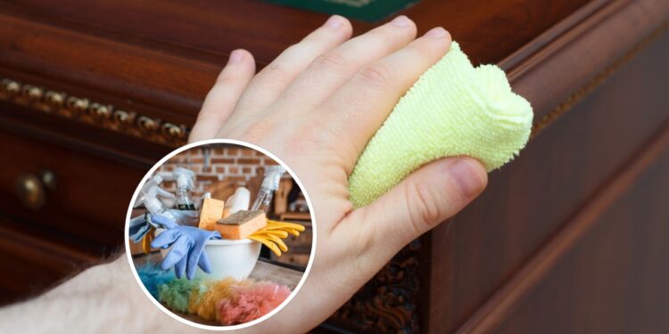 Nem panos secos, nem espanadores: a forma mais eficaz para limpar móveis escuros