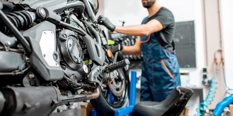 Manutenção preventiva em motos garante segurança, desempenho e economia no dia a dia