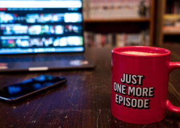 Série prende com fantasmas e amores perdidos misturando encanto e terror!