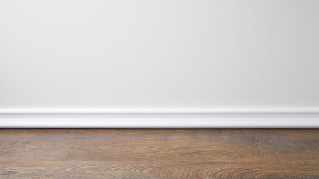 Nem vinagre, nem bicarbonato: o truque caseiro que tira o mofo das paredes de vez