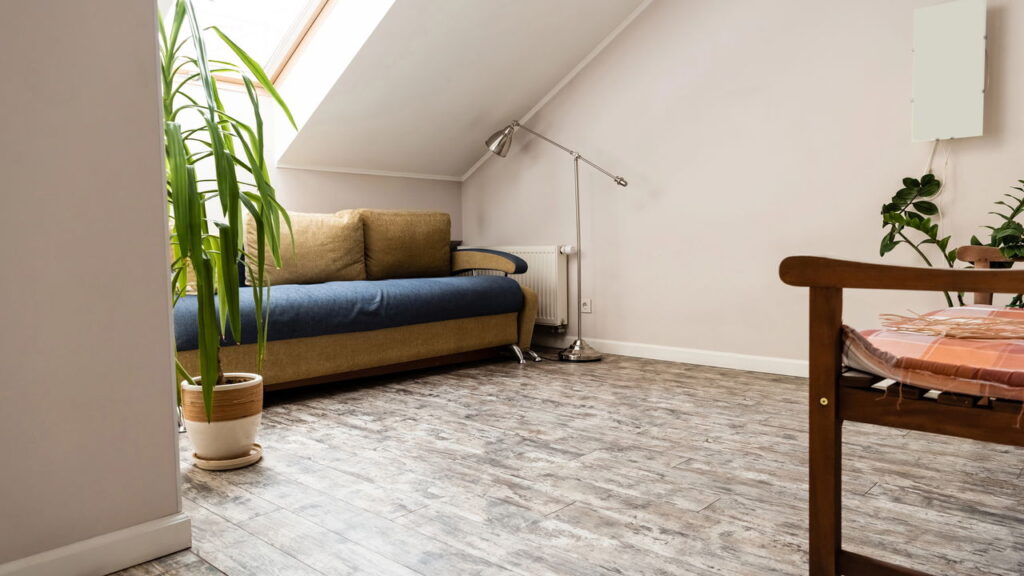 O que significa quando o piso da sua casa começa a estalar à noite?