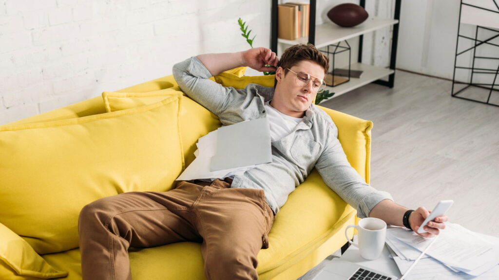 O hábito de procrastinar pode estar escondendo algo de você, segundo psicólogos