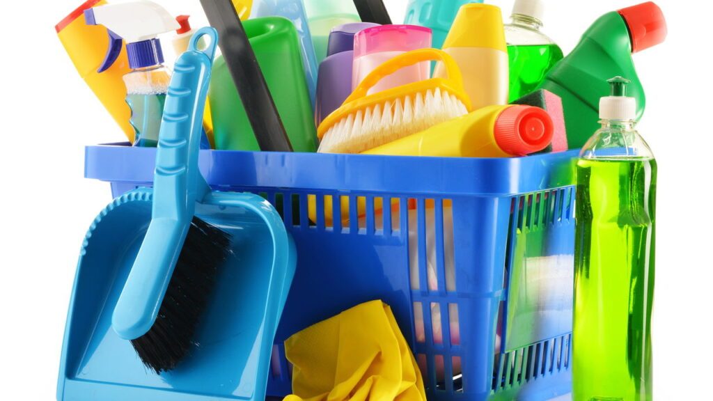 Mitos de limpeza que você ainda acredita e podem estar prejudicando sua casa