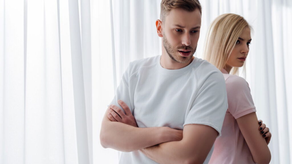 5 frases que revelam indisponibilidade emocional segundo a psicologia