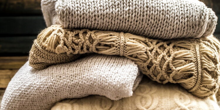 O jeito certo de lavar lã e tricô sem deformar as peças