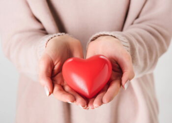 Guia rápido: 1 mês para melhorar a saúde do coração com dicas e sinais de alerta!