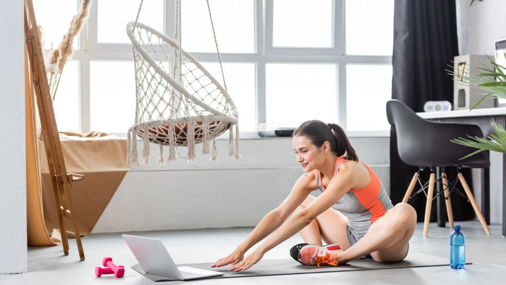 Treinar pela manhã potencializa a queima de gordura, segundo preparadores físicos