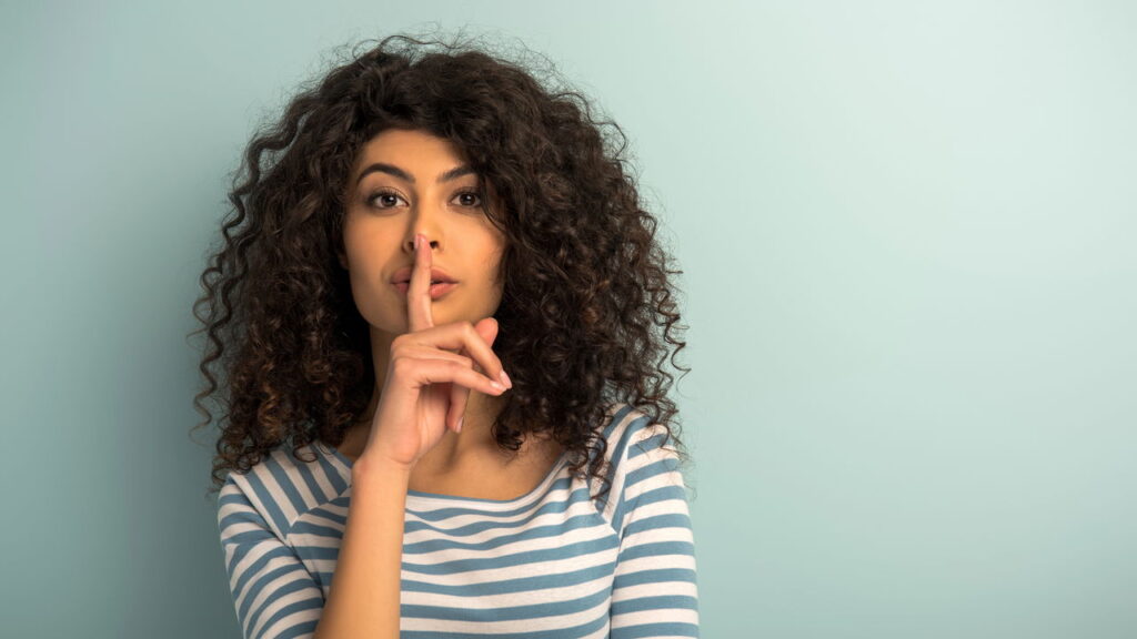 O que significa usar o silêncio para evitar conflitos, segundo a psicologia