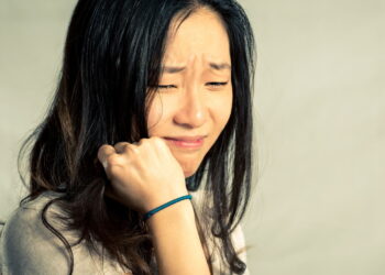 Esse comportamento constante pode estar ligado à ansiedade, segundo psicólogos