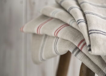 Redução do desgaste das toalhas com uma rotina de cuidados caseiros