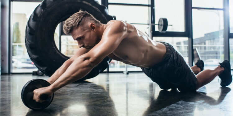 Os melhores exercícios para costas que fortalecem e corrigem postura