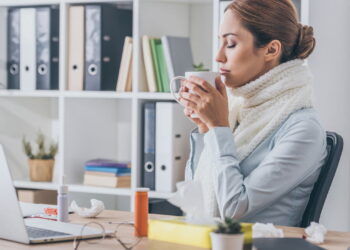 Receitas de bebidas quentes com raízes que fortalecem a imunidade