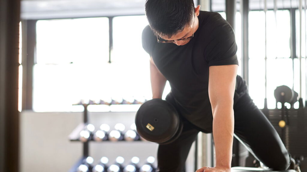 Os 4 melhores exercícios para o fortalecimento da suas costas