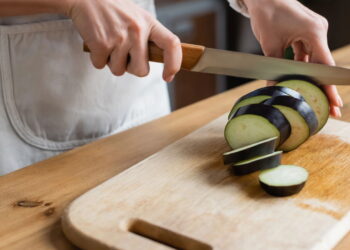 Técnicas para manter berinjelas firmes e sem amargar por dias