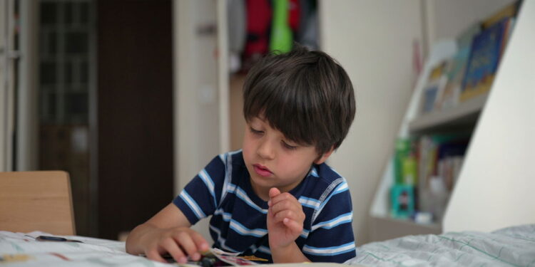 Esse é o motivo por que você sente saudade de coisas da infância, segundo a psicologia