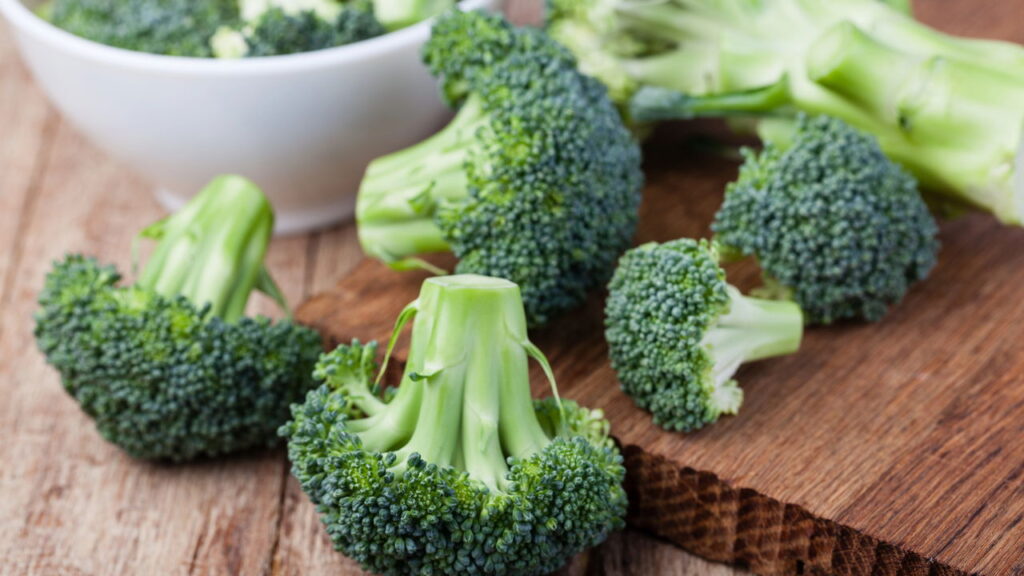 Vegetal com ótimos nutrientes também tem facilidade no cultivo doméstico