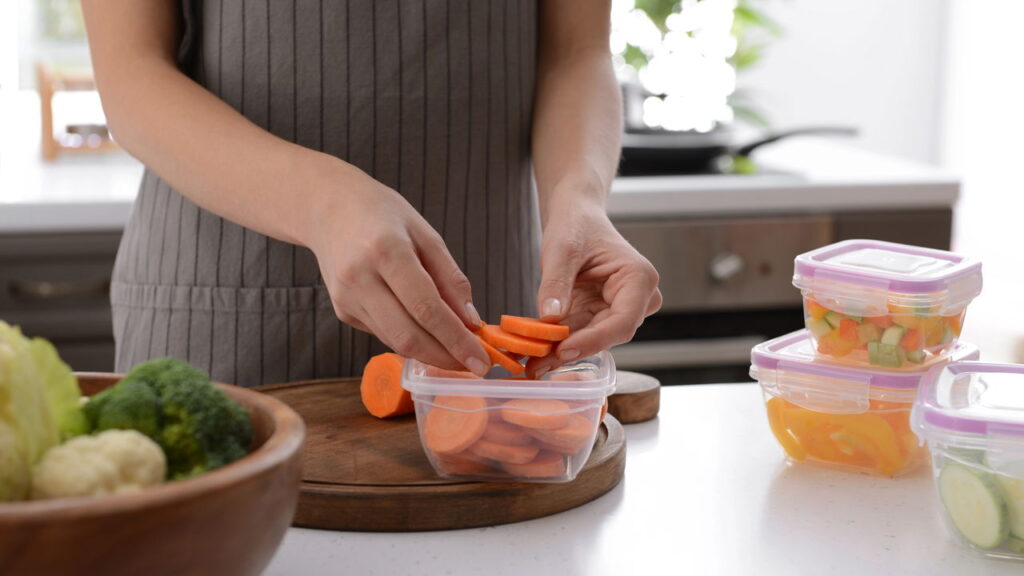 Truque secreto de cozinheiros que mantém a cenoura doce e firme por semanas