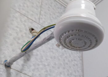 O que você faz no chuveiro está aumentando sua conta de energia