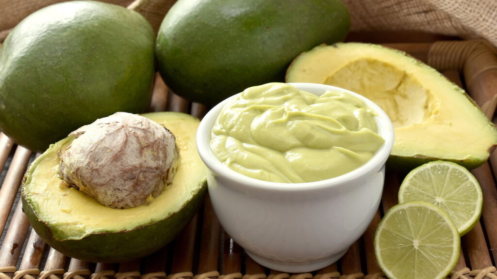 Receitas de cremes com frutas para hidratação da pele