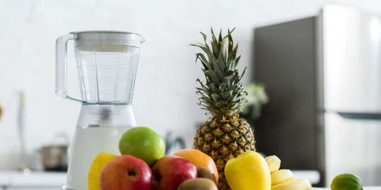 3 frutas coloridas que se adaptam a rotinas e colhem frescor semanal