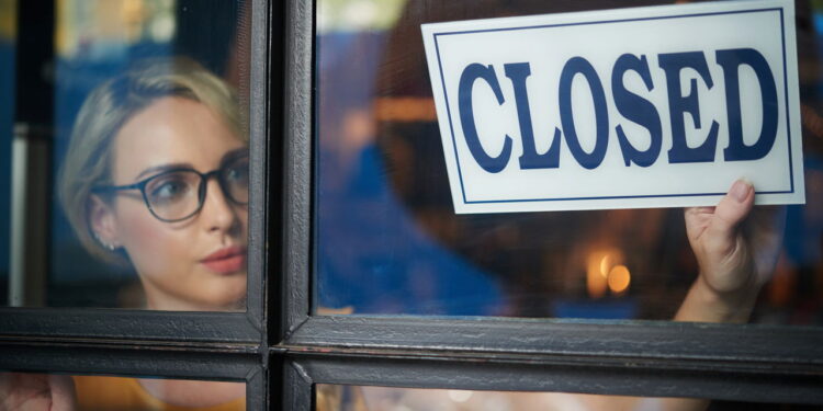 Gigante rede de varejo de artesanato declarou falência após crise financeira