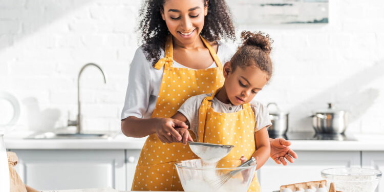 Estratégias para lidar com a culpa materna em rotinas intensas segundo terapeutas