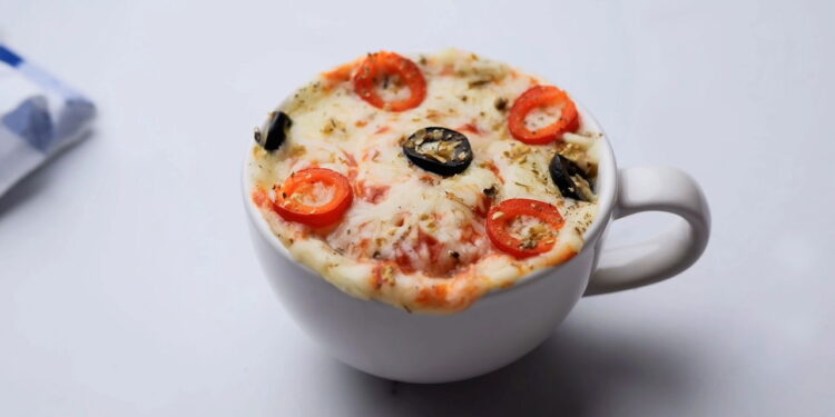 Estas 3 receitas de micro-ondas vão te surpreender com o quão boas ficam