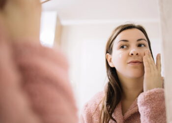 Como criar loções corporais com ervas para nutrir e suavizar a pele