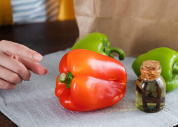 O truque simples para conservar pimentões suculentos e firmes