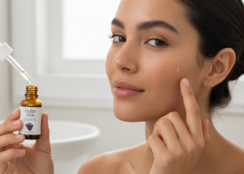 Como usar óleo de semente de uva para limpar os poros e reduzir cravos