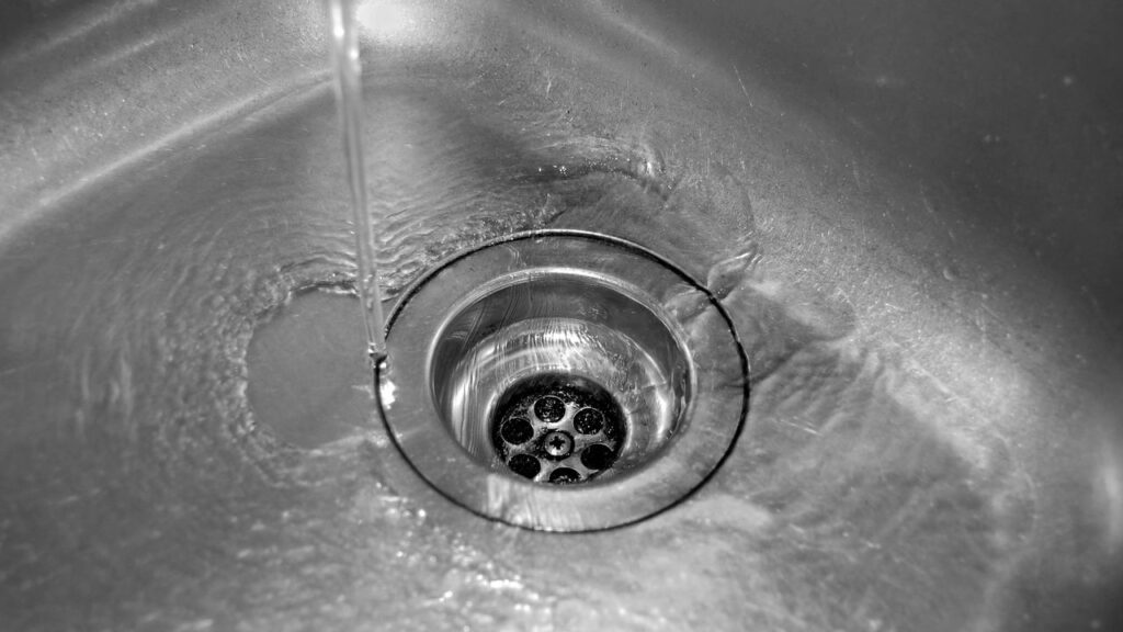 Pó de café usado virou aliado das casas brasileiras contra odores