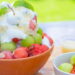 Receitas com frutas para manter o corpo fresco e hidratado no calor