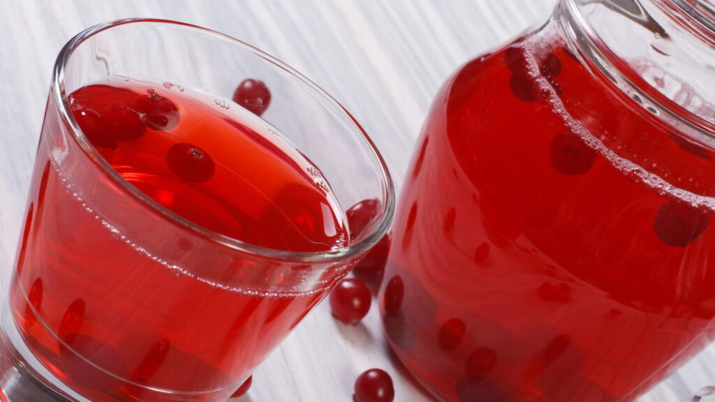 Chá da folha de amora melhora a imunidade e ainda pode ser preparado com essas receitas simples