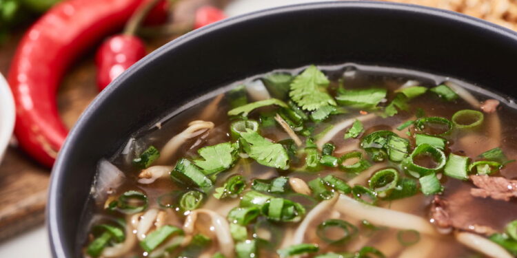 Receitas caseiras naturais que ajudam a desintoxicar o corpo