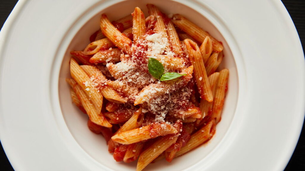 Receitas de massa no micro-ondas melhoram o jantar com sabor e rapidez